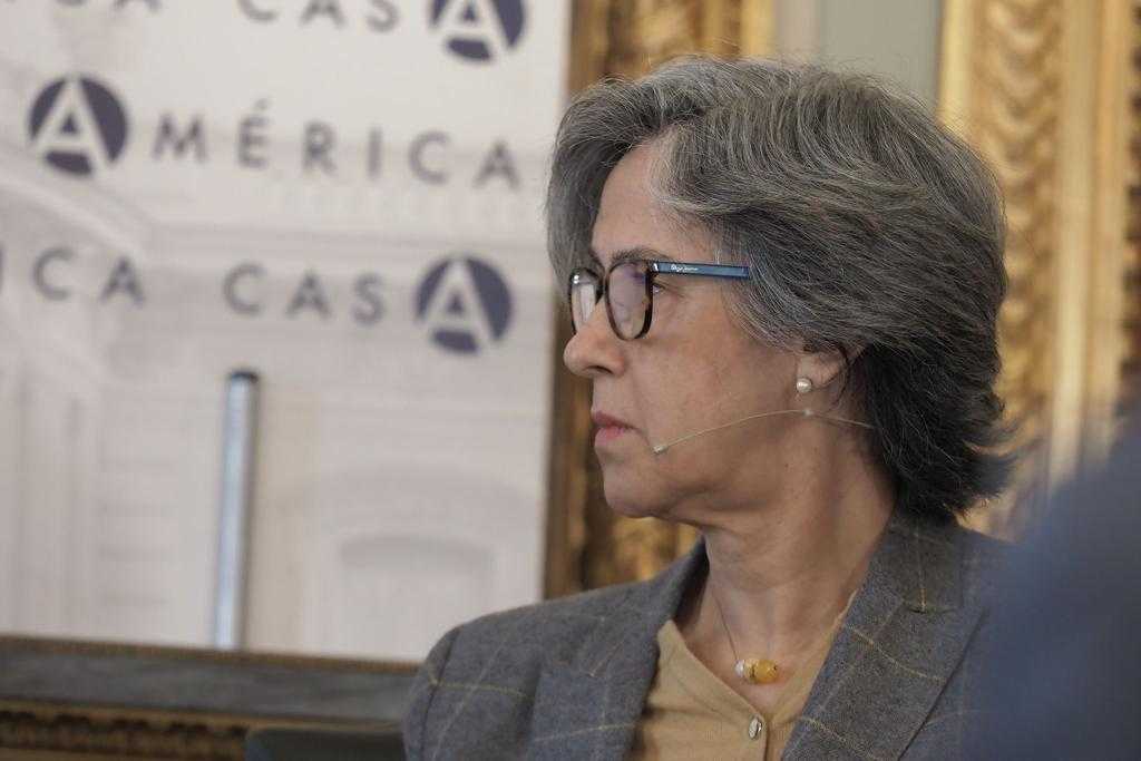 Presidente entrevistado por la directora de la Agencia EFE en Casa de América, España